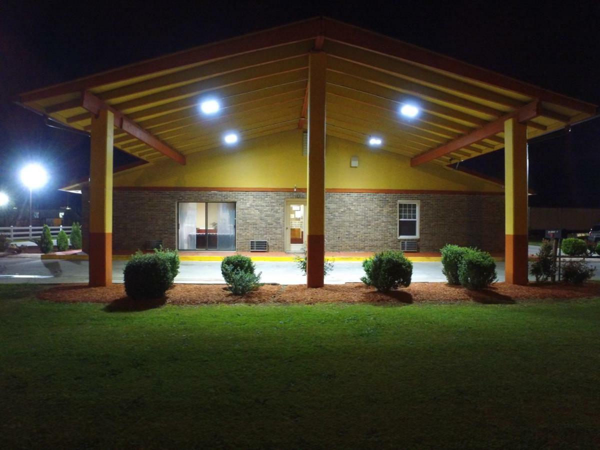Cross Road Motel Trenton Exterior photo